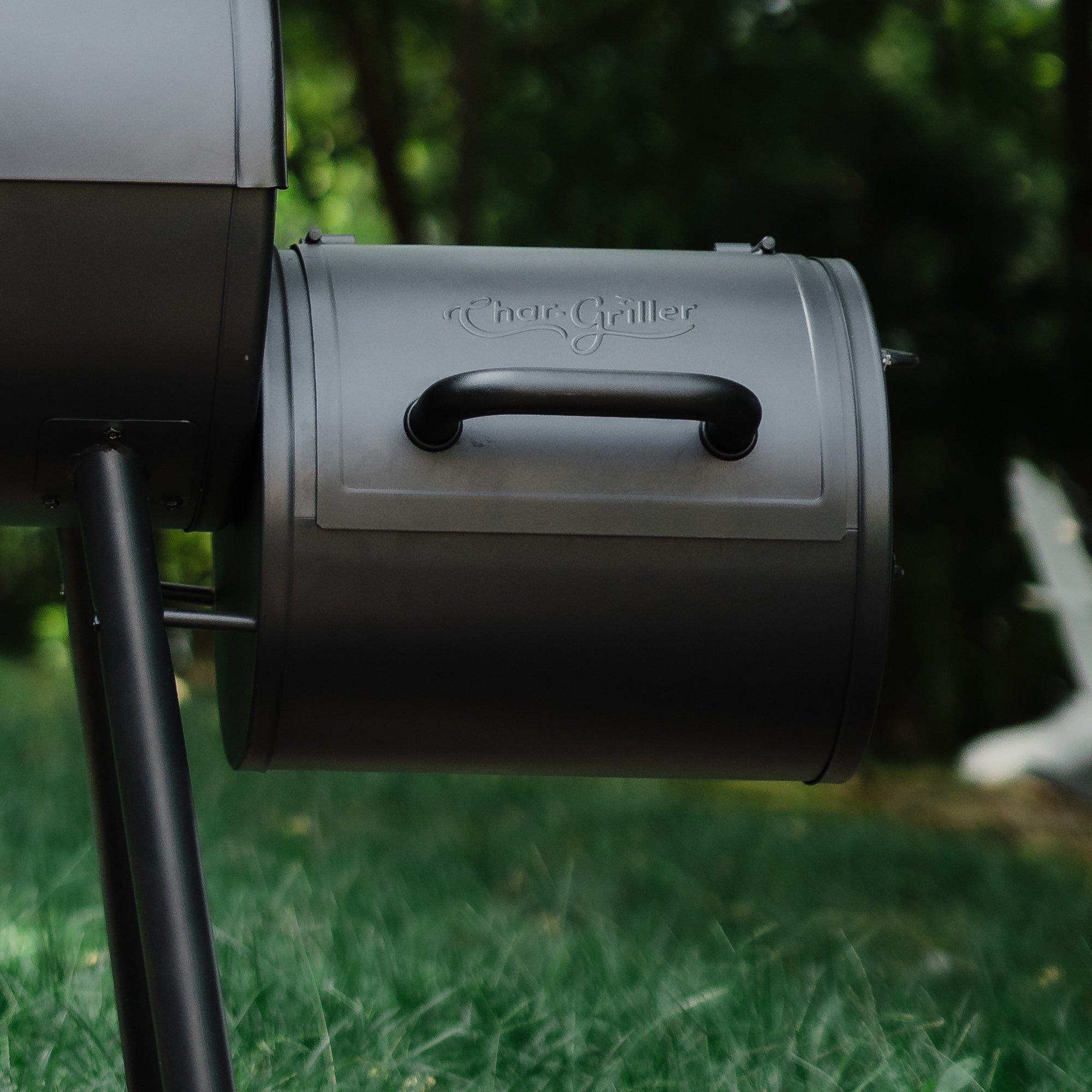 Char-Griller Smokin' Pro™ Barrel Grill and Offset Smoker